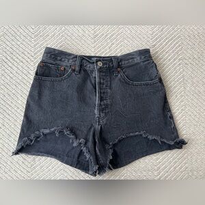 Abercrombie and Fitch black wash high-rise 4 inch jean shorts sz 27/4